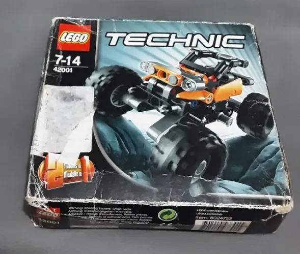 LEGO Set 42001 - Lacrado, 2 em 1, com caixa machucada, de 2013 (MUITO RARO)