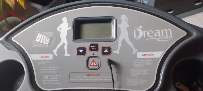 Esteira Ergométrica Eletrônica Dobrável Dream Fitness DR 1600