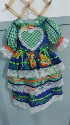 Vestido Festa Junina Infantil tamanho 6