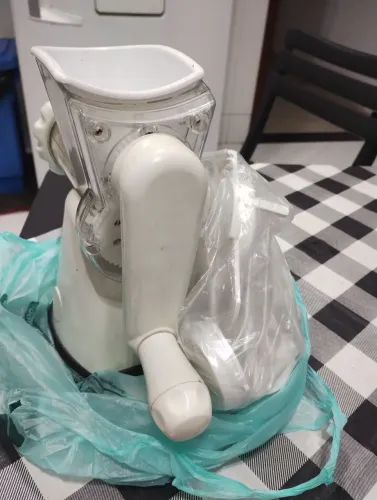 Moedor de carne caseiro