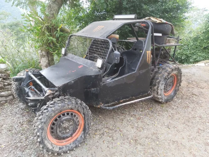 Vendo gaiola de trilha. Aceito troca por gado e mo'to