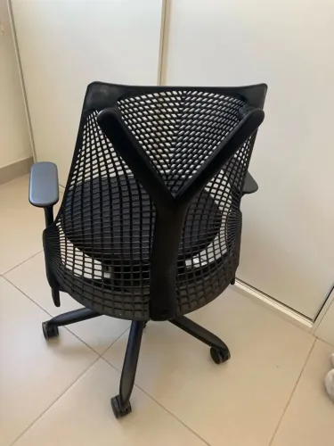 Cadeira Herman Miller Sayl