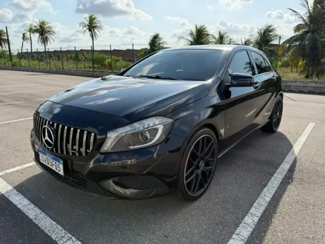 Mercedes-Benz Classe A 200 1.6 TB 16V Urban 156cv Aut. 2014