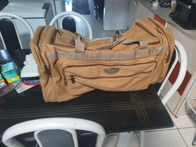 Bolsa de viagem nova!! 80litros usada apenas 1 vez 