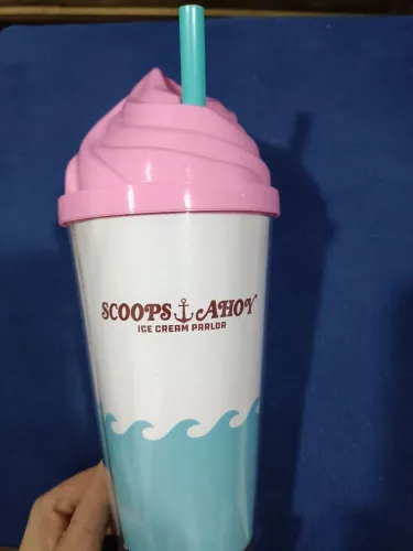 Copo de Plástico/acrílico do Scoops Ahoy - Stranger Things - Netflix 