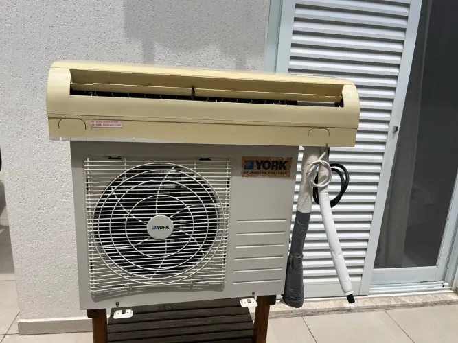 Ar condicionado York 9000 btus 