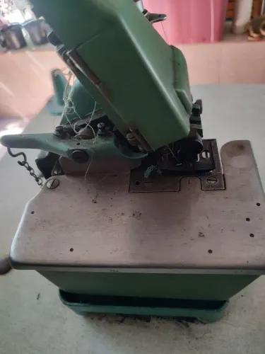Máquina de Costura Industrial mini overclock