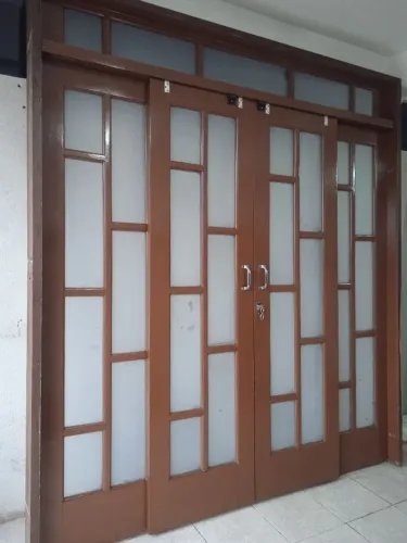 Porta Janela de madeira itaúba 