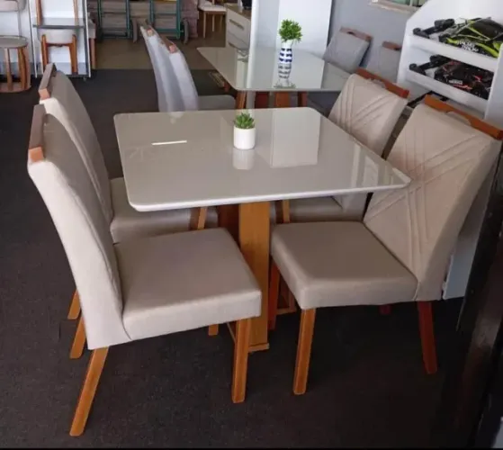 Mesa Rubi 90x90 com 4 Cadeiras Simone - Direto da Fábrica