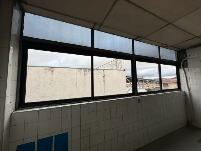 Janela em esquadria de alumínio sob medida 