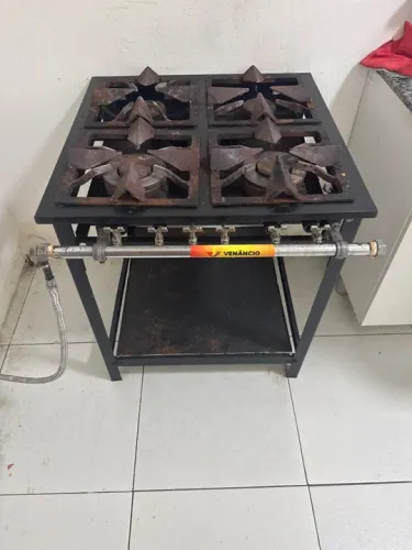 Fogão Industrial 4 Bocas - oportunidade!