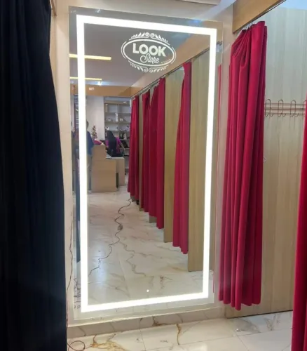 Espelho com logo Sem logo 