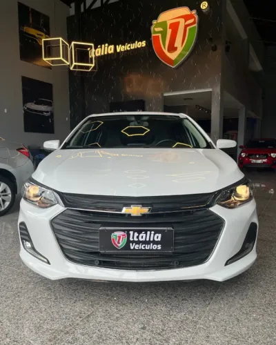 GM Onix Sedan Plus Premier 1.0 Turbo Automático Flex 2024/25. Apenas 10 mil km rodados.