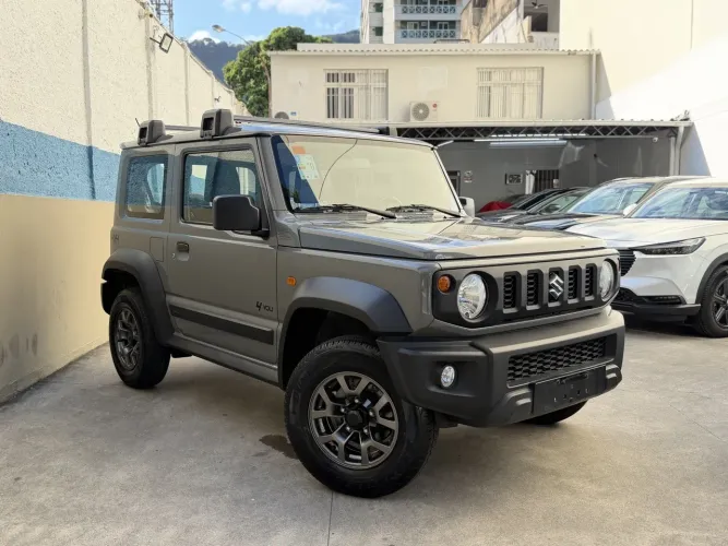 Suzuki Jimny 2023