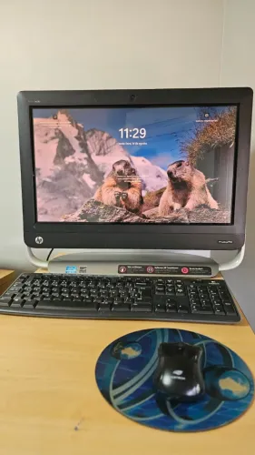 Computador Mouse, Teclado, WiFi - HP TouchSmart 420