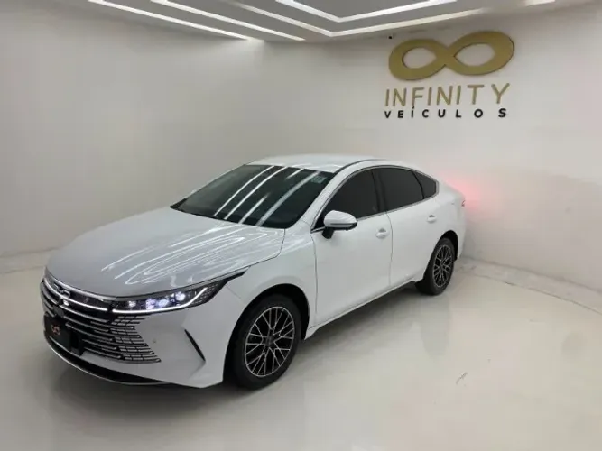 BYD King GS 1.5 16V Híbrido Aut. 2026