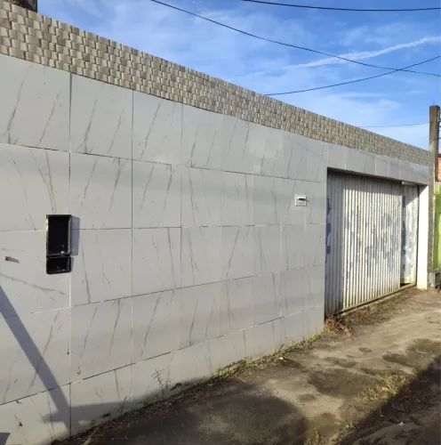 Vende-se essa casa em Simões Filho 1 construção parada