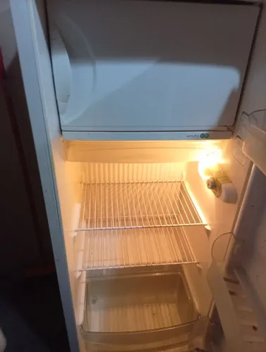 Vendo geladeira.LEIA DESCRIÇÃO!