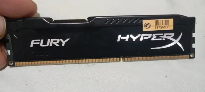 Memória hiper x 8 GB DDR 3