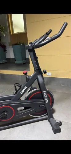 BICICLETA ERGOMÉTRICA ODIN FIT PARA SPINNING MECÂNICA RODA DE INÉRCIA 6KG PACE2500