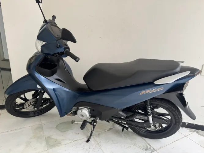 Vende-se Honda bis