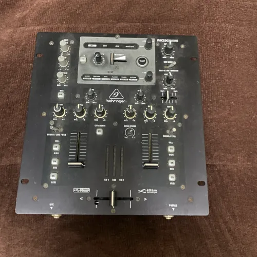 Vendo mixer beringuer nox 202