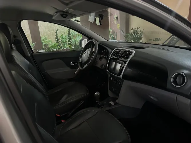 Renault Logan Dyna. Easyr Hi-flex 1.6 8V 2015