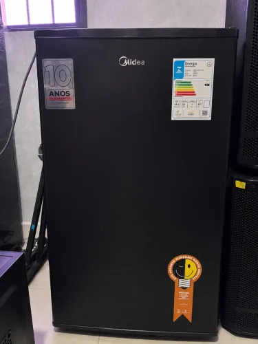 Frigobar Midea 93 Litros