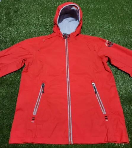 Blusa de frio impermeável tamanho 12
