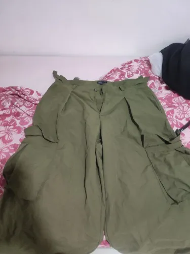 Calça cargo Zinzane cor verde