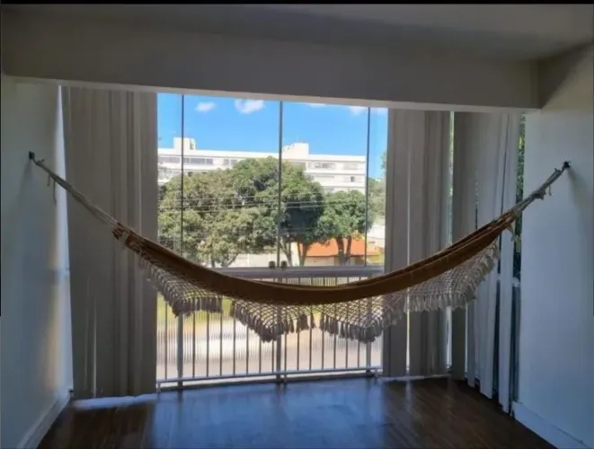 Vendo apartamento semimobiliado asa norte