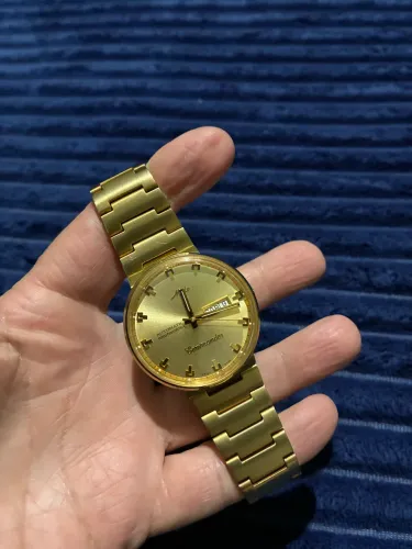 Relógio Mido Commander Dourado