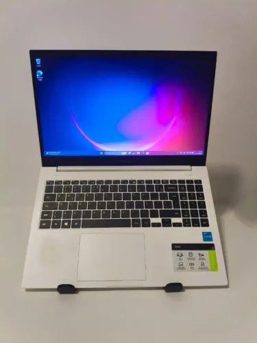 Notebook Samsung Book i3 11ª Geração + 12GB RAM + 1TB HD