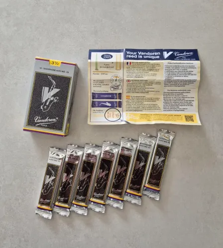 Kit 7 palhetas Vandoren V12 3.5 p/ Sax Alto