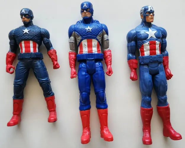 Kit com 3 bonecos do Capitão América