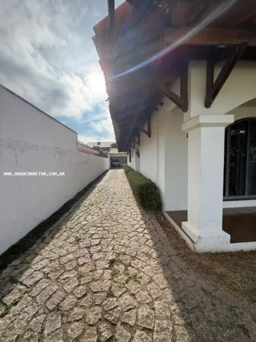 Imóvel Comercial para Venda em Curitiba / PR no bairro Centro