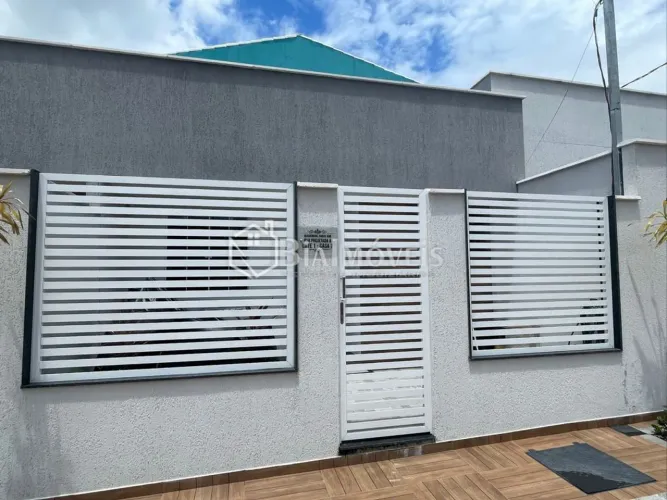 Agora! Casa em Santíssimo - Apenas 115 Mil.