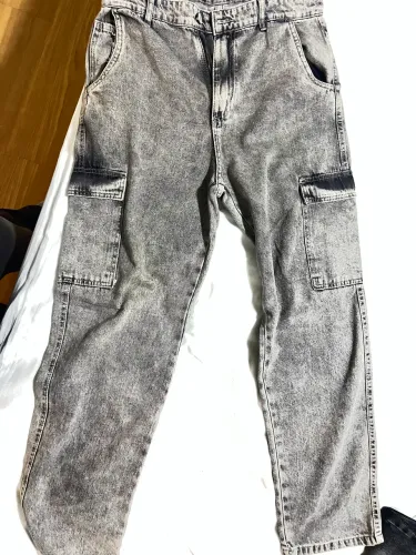 Calça baggy cinza