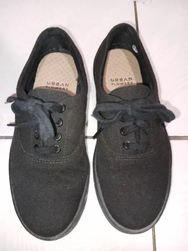 Tênis Preto