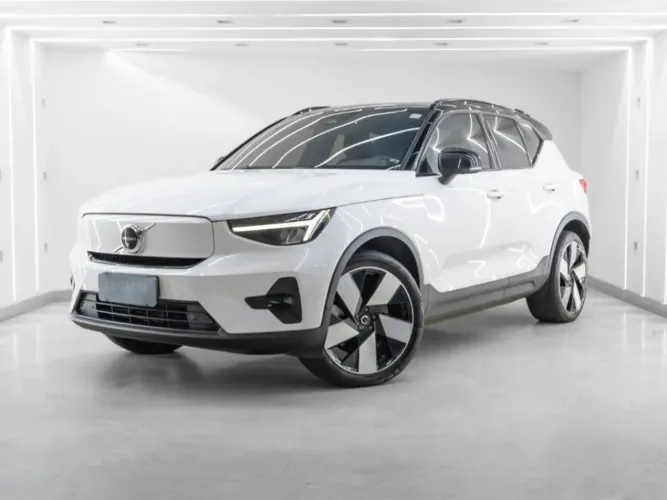 Volvo XC40 Recharge Plus (elétrico) 2023