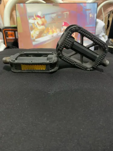 Par de Pedais para Bicicleta / E-bike - Pretos (Usados)