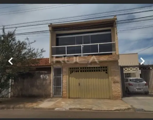 Vende-se um Sobrado no Bairro Planalto Paraíso