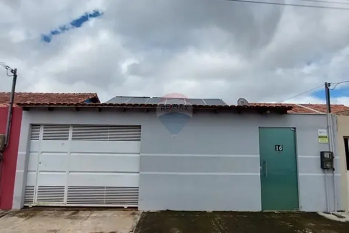 Casa no Nilma Dias com placa solar