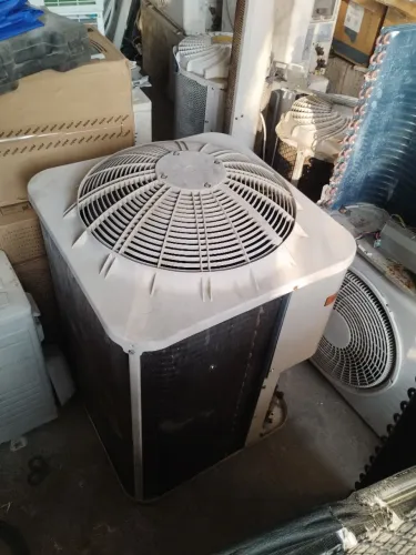 Condensadora 60.000 BTUs 220 volts trifásico 