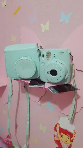 Câmera polaroid instax mini 9