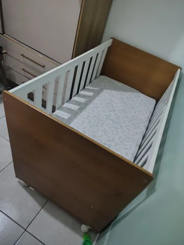 Berço de bebê 
