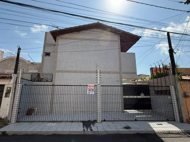 Imóvel para aluguel de 78 metros quadrados, com 2 quartos, em Jacarecanga - Fortaleza - CE