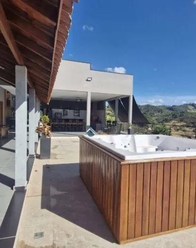 Chácara com 8 dormitórios à venda, 25000 m² por R$ 1.650.000 - Zona Rural - Monte Sião/MG