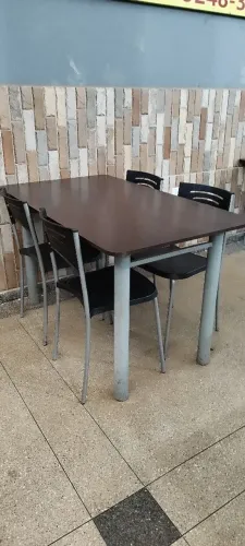 mesa 4 cadeiras para restaurante ou pizzaria oportunidade! 