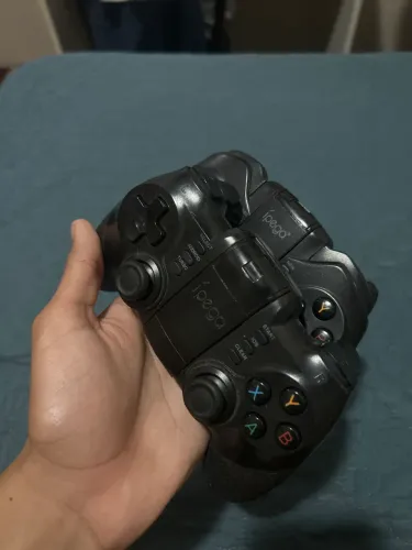 Vendo 2 controles ipega